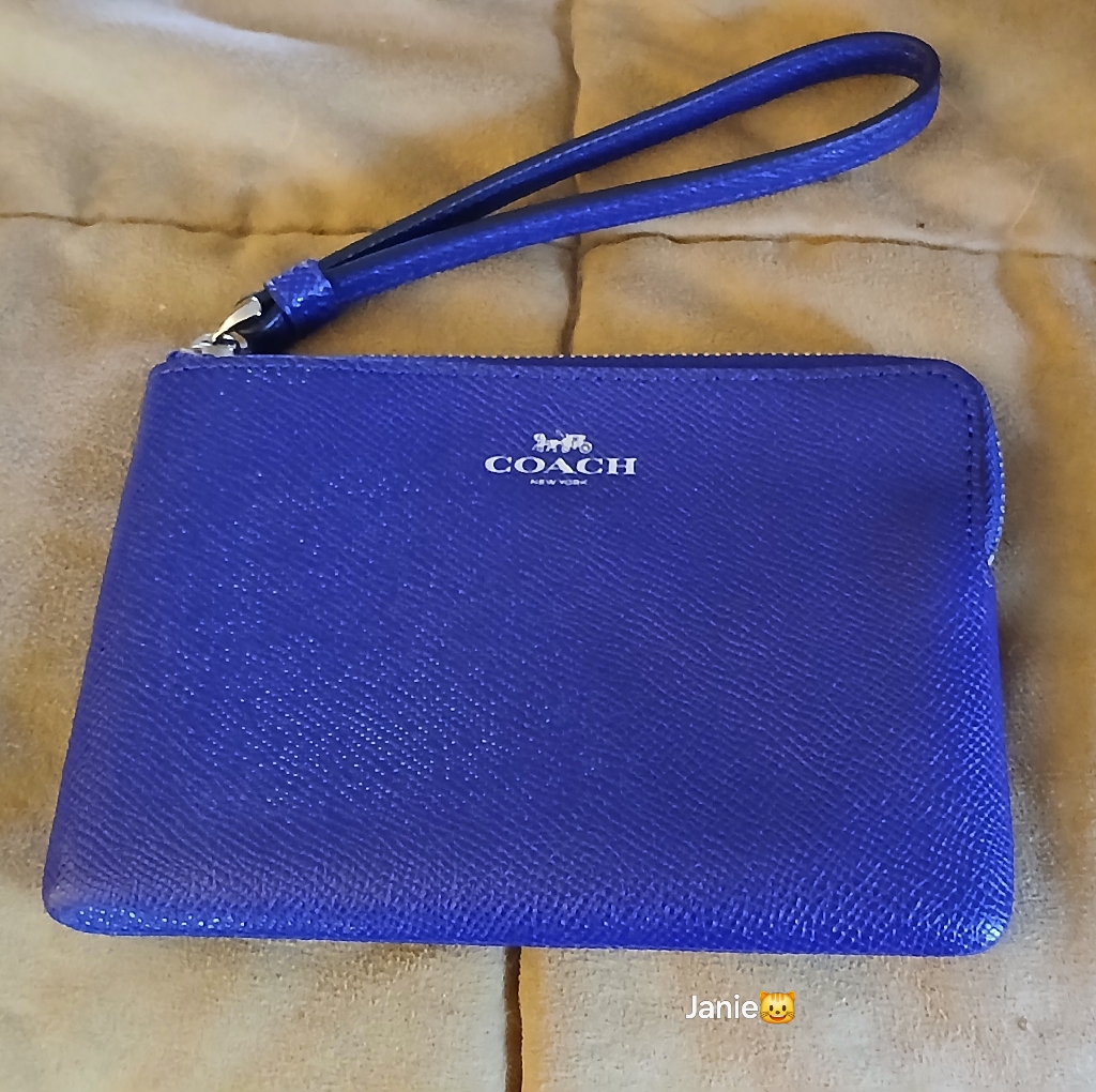 Coach Darcy Purple Saffiano Wrislet Euc